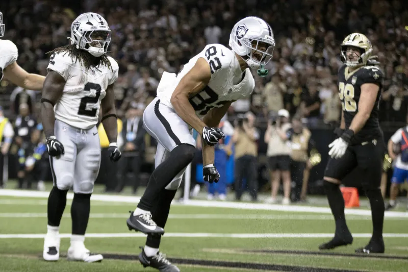 Raiders promote surprise early-season star to active roster