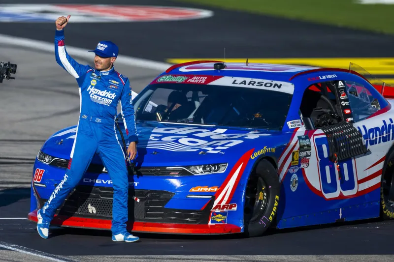 NASCAR betting: Las Vegas track offers lots of information for trends