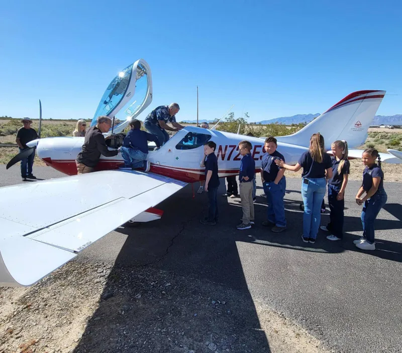 Young Eagles Program introduces kids to aviation