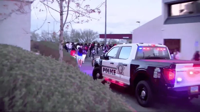 Meadows Mall in Las Vegas brings back youth curfew