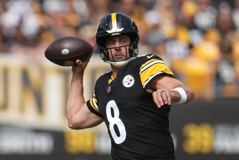 Steelers vs. Browns Week 4 Thursday Night Football odds, picks, player props