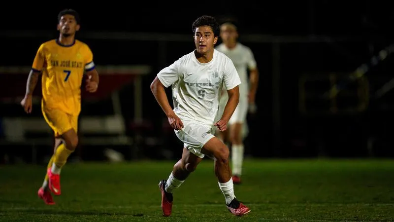 Rebels Earn First Mountain West Win Over Spartans