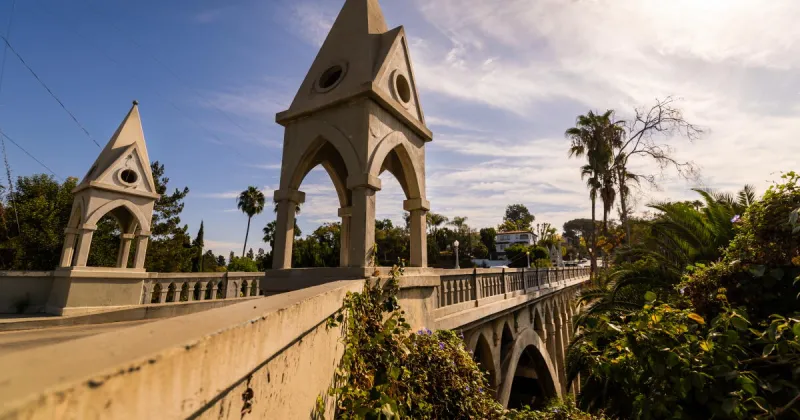 L.A.'s Shakespeare Bridge is turning 100. Shall we compare it to a summer's day?