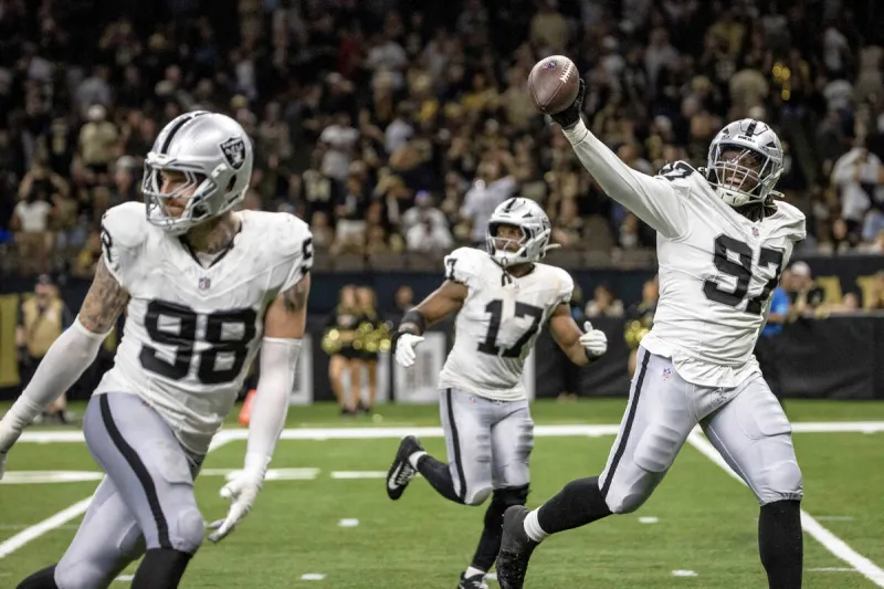 Rift in Raiders power rankings emerges after 3-0 start