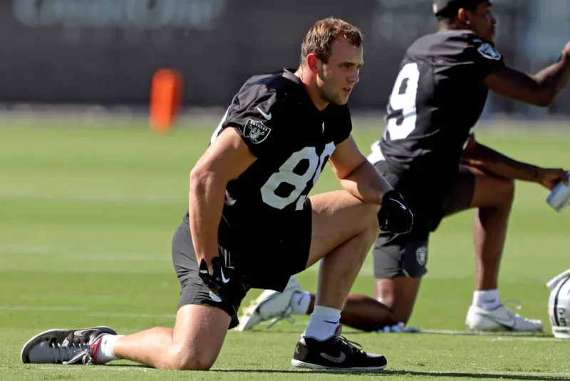 How can Raiders' Brock Bowers build on his season debut against the Chiefs?