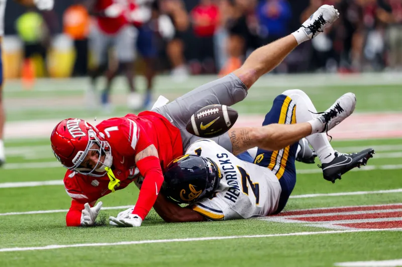 'Those are huge plays': 4th-down stops help propel UNLV past Cal