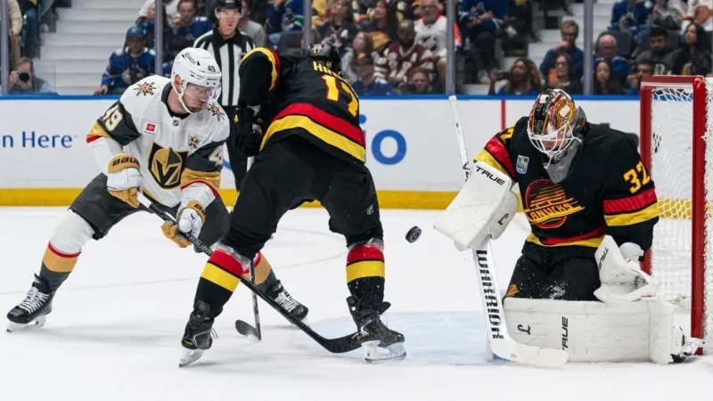 Golden Knights beat the Canucks 3-2 on Gatcomb's go-ahead goal