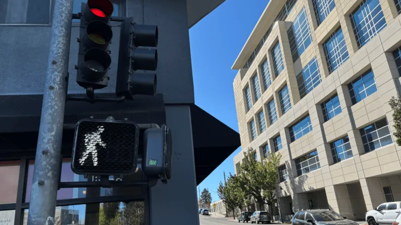 Reno's new signal plan targets dangers pedestrians face at downtown intersections