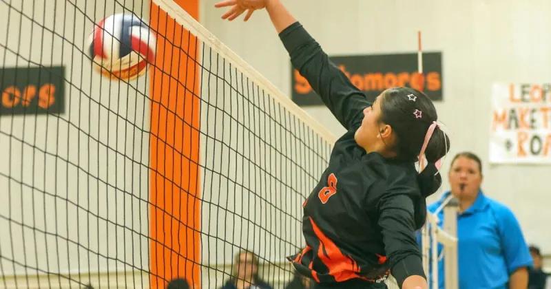 Lady Leopards pounce on Carlin in 3 sets