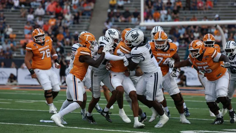 Wolf Pack smothers UTEP, 30-13