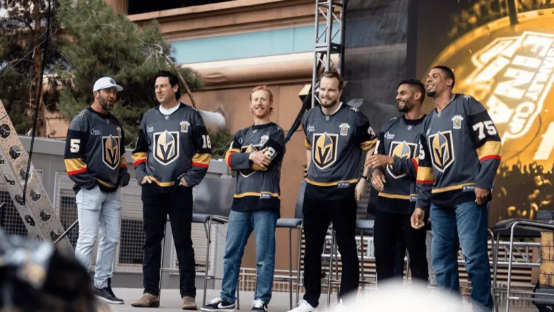 Golden Knights Fan Fest honors inaugural season with original 'Golden Misfits'