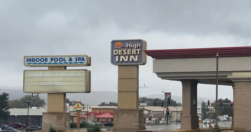 Mayor shares updates on brothel disputes, fate of High Desert Inn
