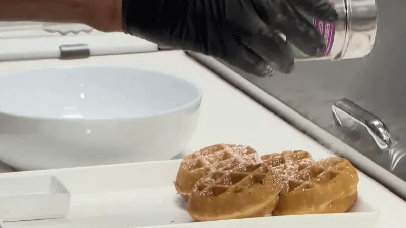 Acclaimed chef opens Historic Westside caf with focus on training next generation