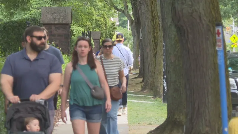 GALLERY: Park Avenue Summer Stroll