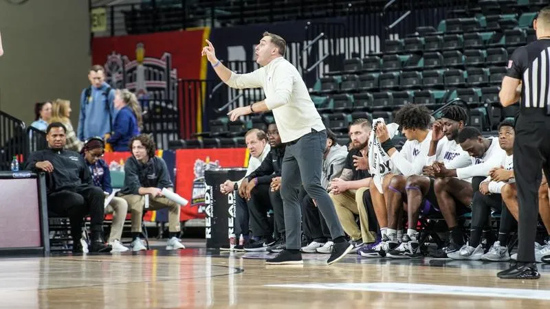Men's Basketball to Face Delaware State in Home Opener