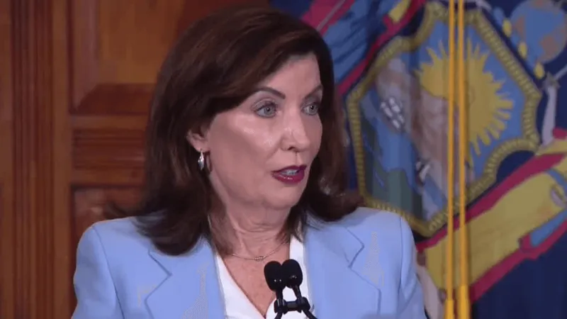 Governor Hochul hosts Texas Democrats fleeing GOP redistricting plan