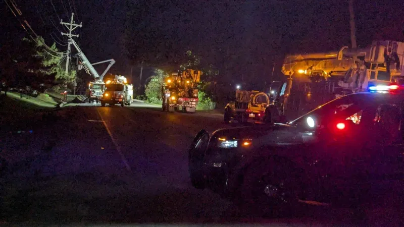 Portion of Lehigh Station Road in Henrietta shut down after power line falls