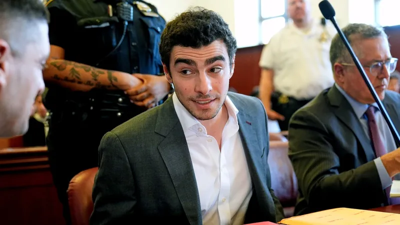 Luigi Mangione wins evidentiary hearing on backpack search after judge's about-face decision