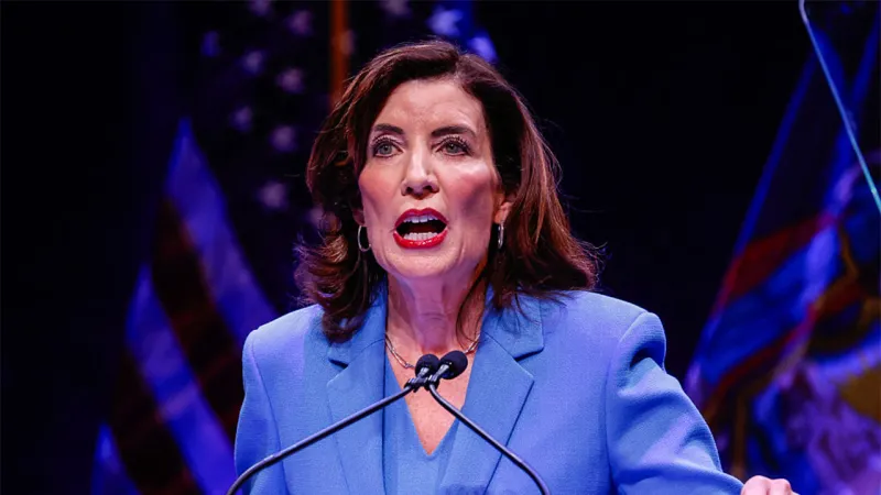Hochul endorses legislation to allow New Yorkers to sue ICE agents: 'Power does not justify abuse'