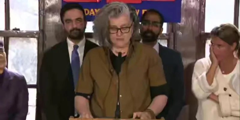 NYC tenant says broken elevator left residents 'trapped' as Mamdani announces landlord settlement