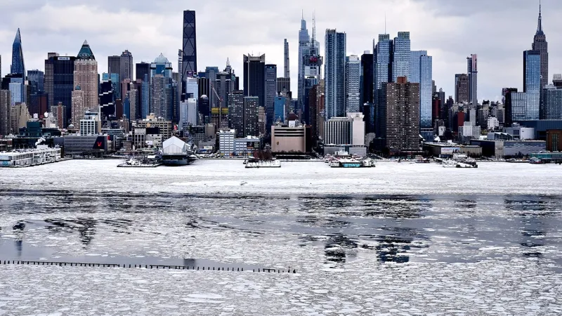 90-year-old woman who wandered outside during winter storm among 10 dead in New York City