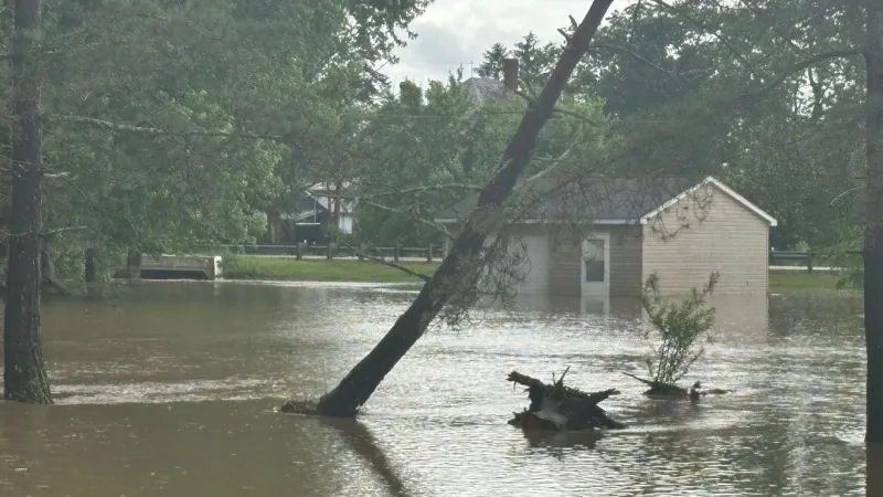 Fairfield County reports no major damage after storm floods Walnut Creek banks