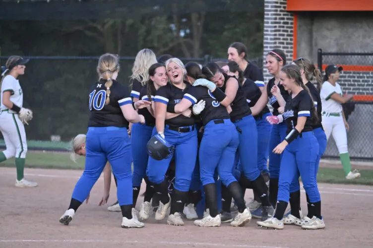 Hyde steps up to send Rockets to Akron with walkoff in 14th