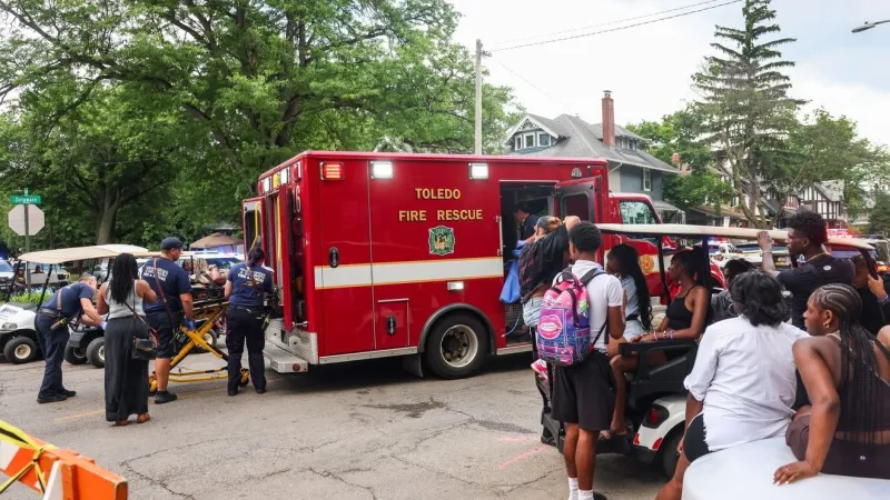 At least 12 people shot at Ohio street festival, suspects remain at large: police