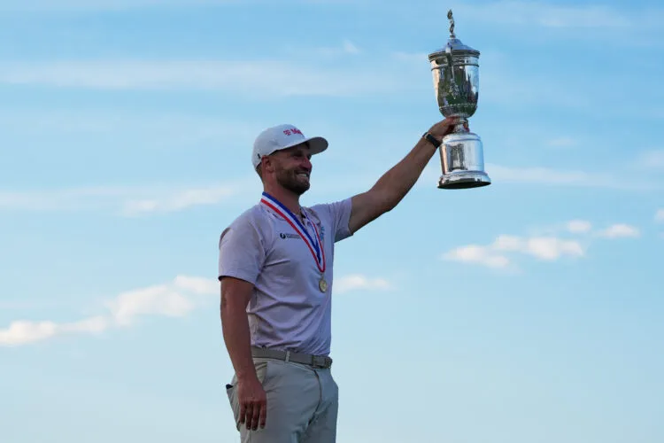 Clark proves he doesn't have to be perfect to be a winner