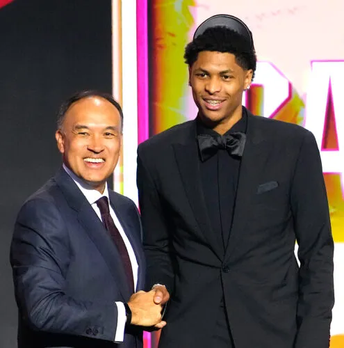 Cavs pick beat Potters