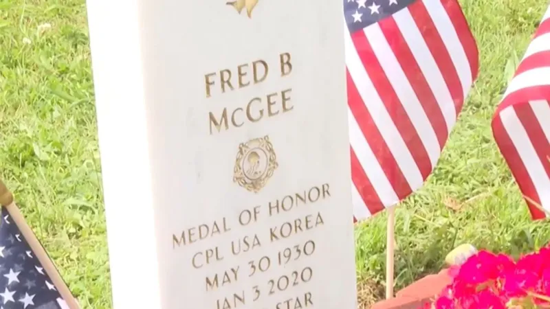 Ceremony unveils headstone honoring Medal of Honor recipient Cpl. Fred McGee