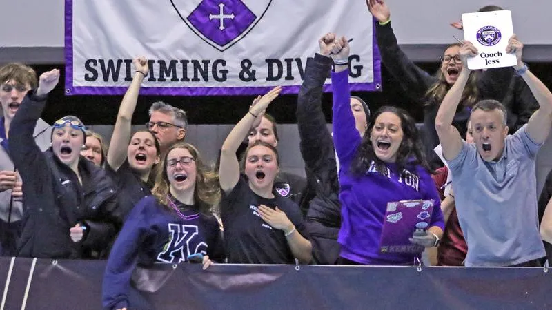 Women's Swimming and Diving: Fifteen Owls earn CSCAA academic honors