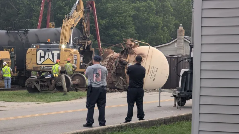 Train derailment, tipped tanker forces Bucyrus residents to evacuate