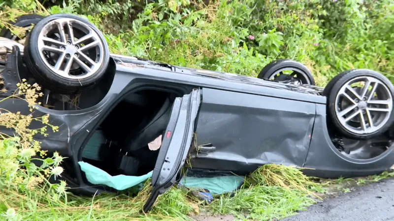 Man suffers minor injuries in Ohio 7 rollover crash near Mingo Junction