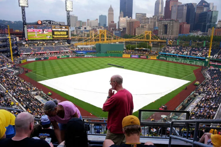 Friday's Pirates game rained out; doubleheader set for today