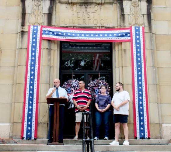 Revolutionary War memorial dedicated in East Liverpool