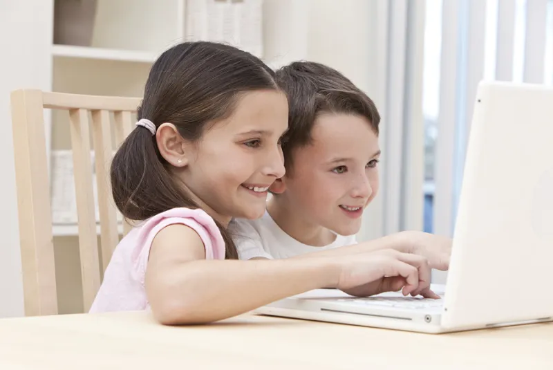 How to Keep Your Kids Safe Online in 2026