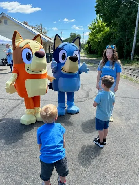 Puppy Train Brings Bluey and Bingo to LM&M Railroad