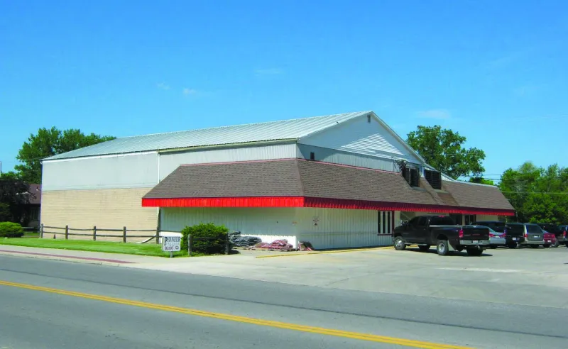 Historic Reflection: 2015 -- Yeager's IGA