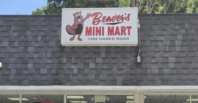 Buc-ee's lawsuit causes Beavercreek to rally around family business