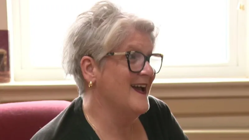 Hannah's Heroes: For Beth Rupert Warren, serving others starts with gratitude