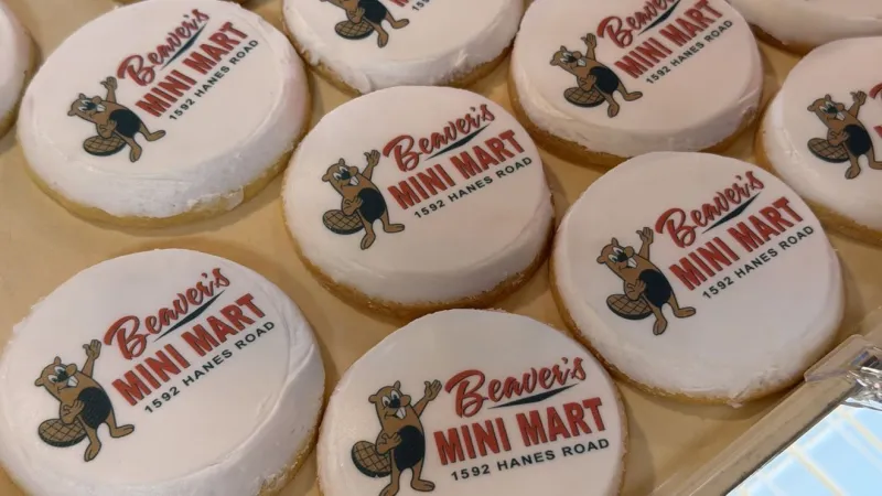 Cookies and a cause: Central Ohio bakery backs Beavercreek business in Buc-ee's lawsuit