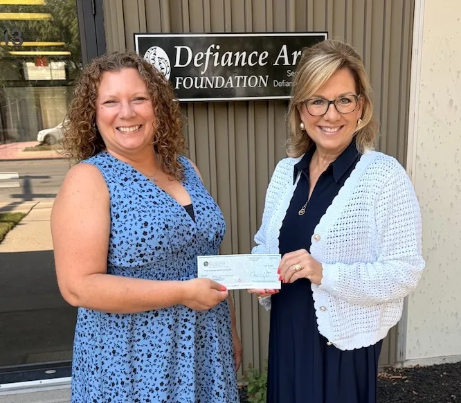 Defiance Moose Lodge Awards Grant to Stroede Center for Summer Music in the Parks