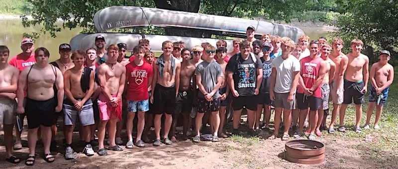 Delphos Jefferson Football Team Takes to the Maumee