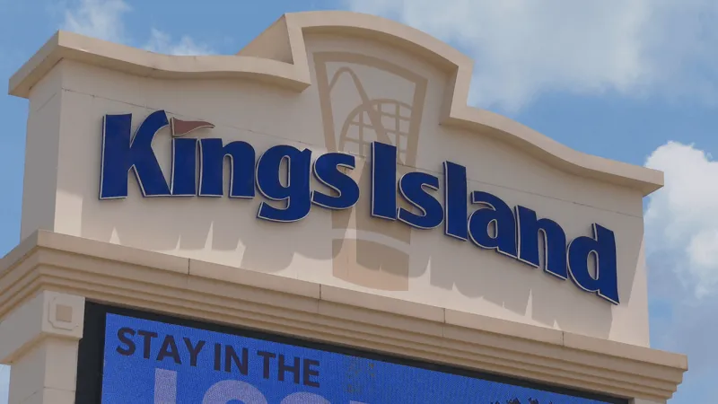 Kings Island offers discounts on passes and other plans