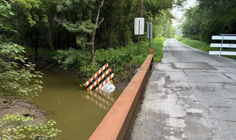 'Road closed' sign tossed off Ohio Bridge, endangering drivers