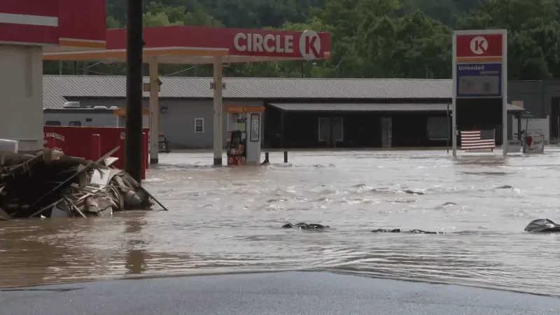 Debris cleanup begins in Perry County after days of flooding