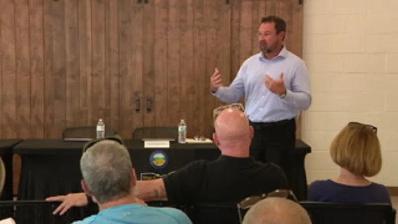 Sen. Chavez conducts Shadyside town hall