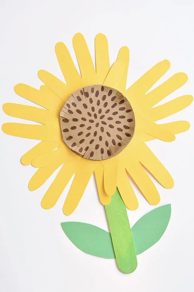 NEO Parent Crafting with Kids: Handprint Sunflowers