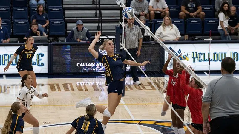 Cedarville Outlasts #24 UMSL in Five-Set Thriller